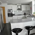 Parque Nacoes Prime Apartment Lisbon